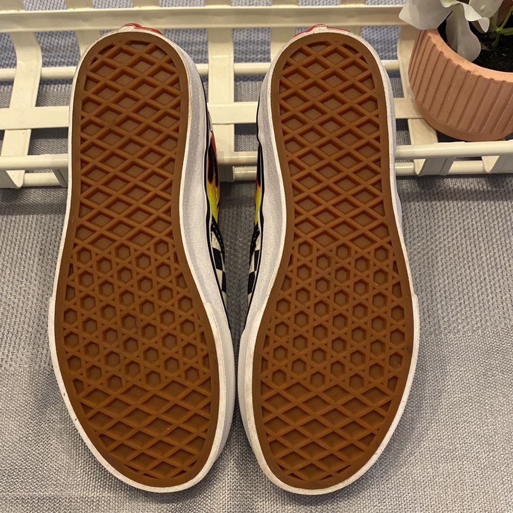 Vans, Disney, Kids Size 2, NWB - Picture 7 of 8